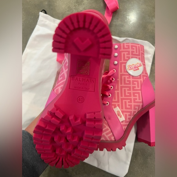 Authentic balmain x barbie boot SOLD ON TRR - Picture 3 of 8